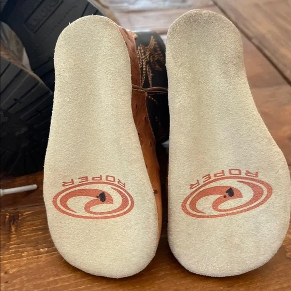 Baby cowboy boots and athletic shoes size 3 except the ropers 0-6 mo - Picture 7 of 7